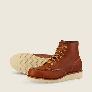 Red Wing Heritage moc toe boots